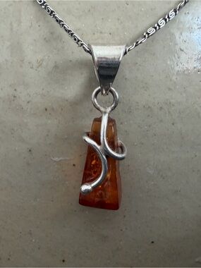 Sterling Silver Amber Pendant Necklace